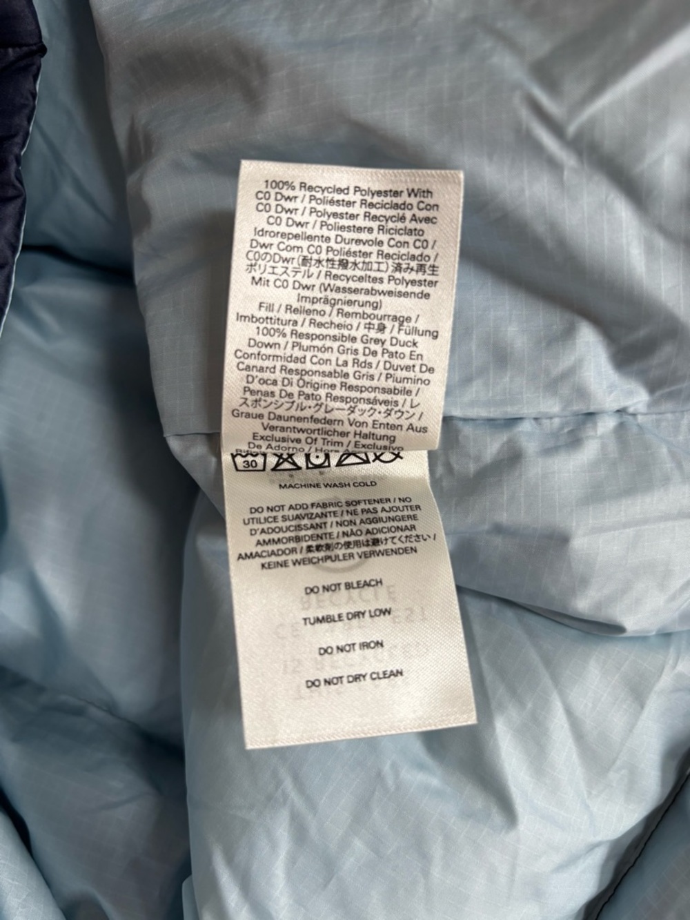 Outerknown Down Packable Daylight Rainbow Blue Ch… - image 9